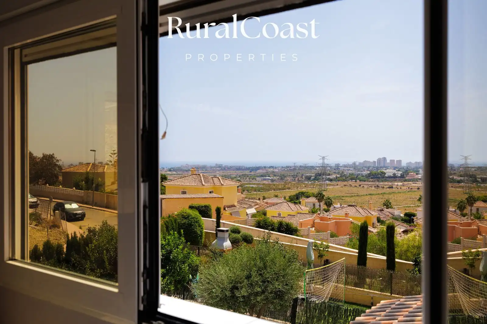 Vista exterior de Casa adosada en venda en Mutxamel amb Aire condicionat, Calefacció i Jardí privat