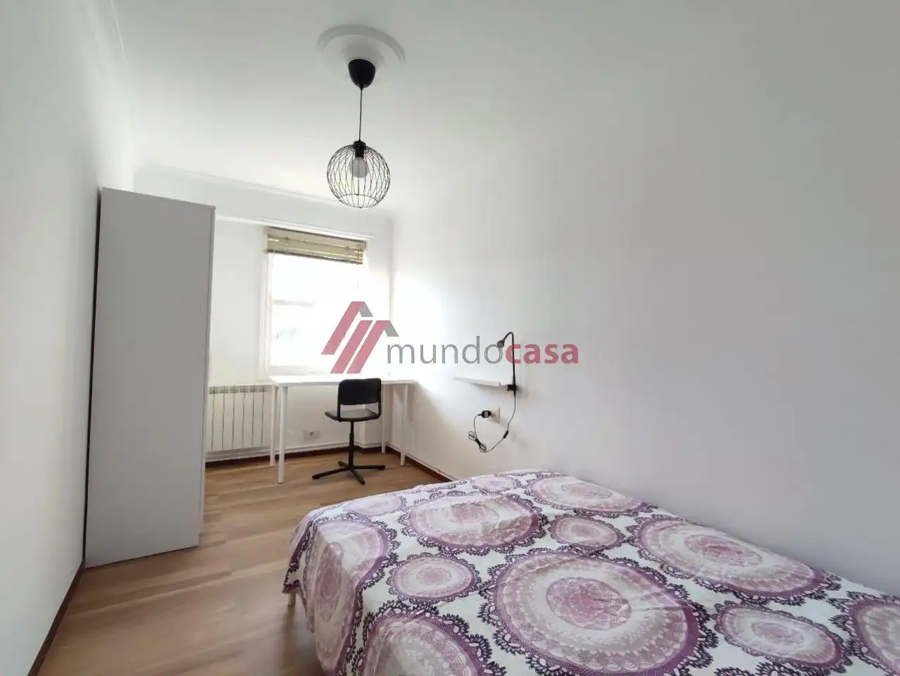 Habitación de Piso de alquiler en Ferrol con Calefacción y Amueblado