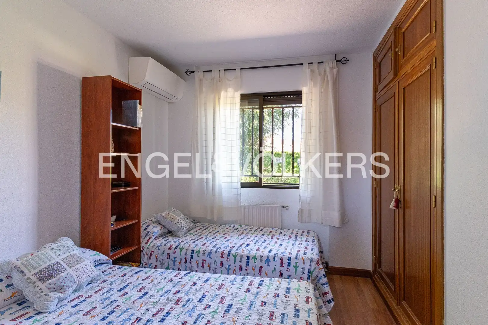 Habitación de Casa o chalet en venta en Pozuelo de Alarcón con Aire acondicionado, Calefacción y Jardín privado