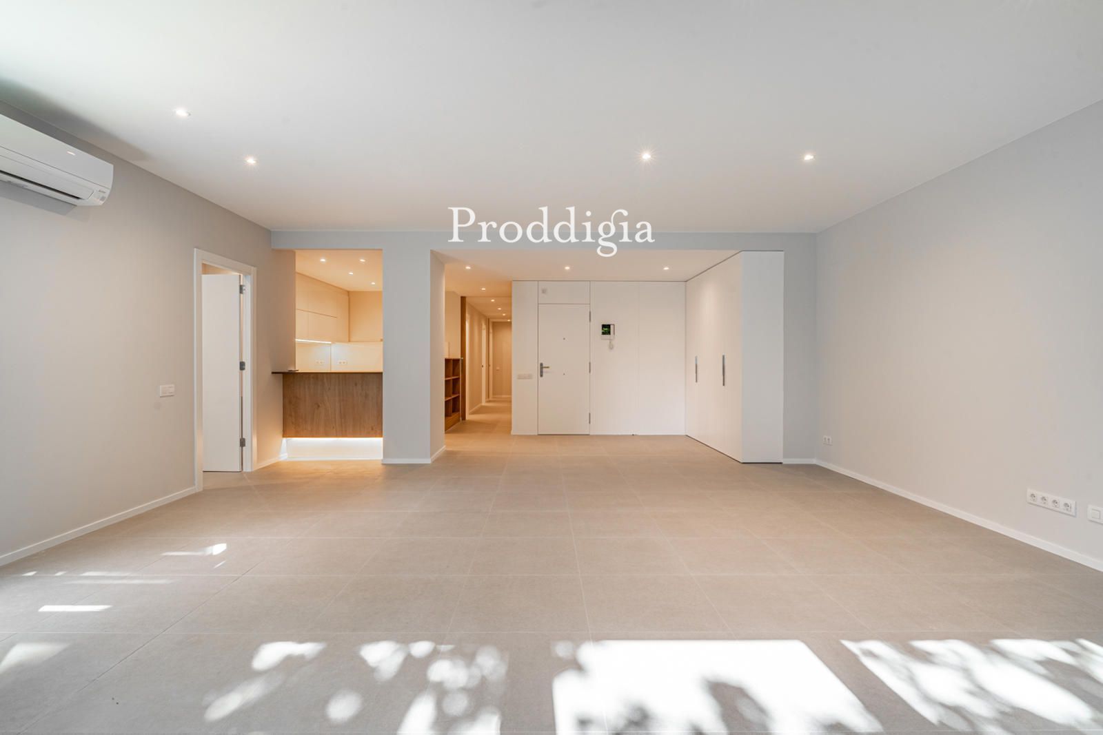Bedroom of Flat to rent in  Barcelona Capital  with Air Conditioner, Heating and Terrace