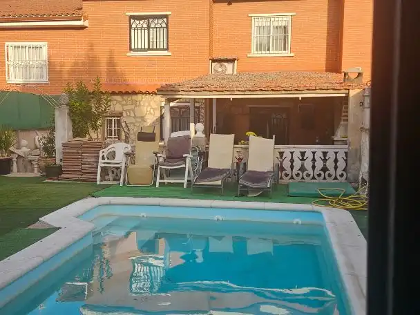 Swimming pool of Houses for sale in Yeles  with Air Conditioner, Swimming Pool and Balcony