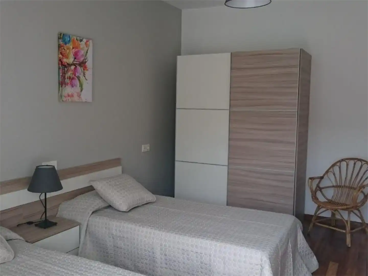 Schlafzimmer von Wohnung zur Miete in Vegadeo mit Balkon