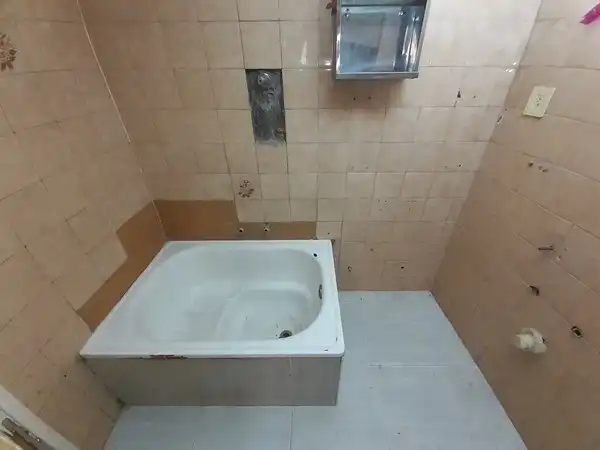 Baño de Piso en venta en Peralta / Azkoien