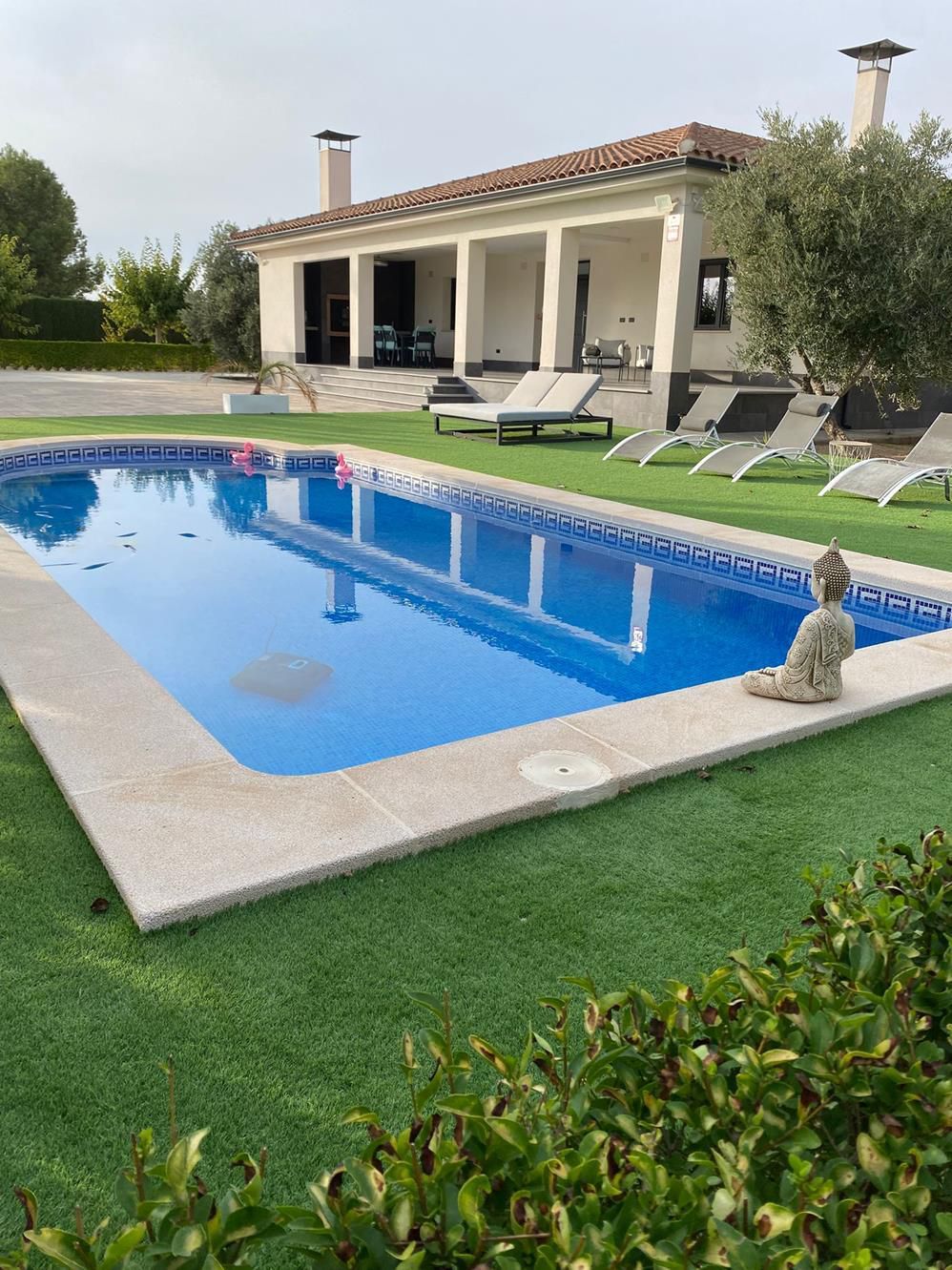 Piscina de Finca rústica en venda en La Roda amb Aire condicionat, Calefacció i Jardí privat