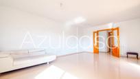 Sala d'estar de Pis en venda en Alicante / Alacant amb Calefacció, Terrassa i Traster