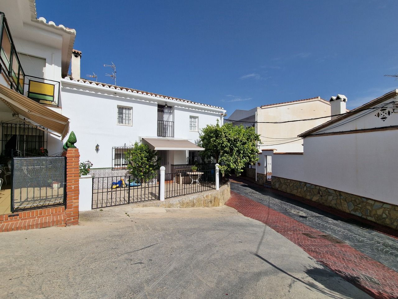 Außenansicht von Country house zum verkauf in Viñuela