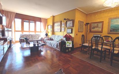 Living room of Flat for sale in Burgos Capital  with Terrace and Balcony