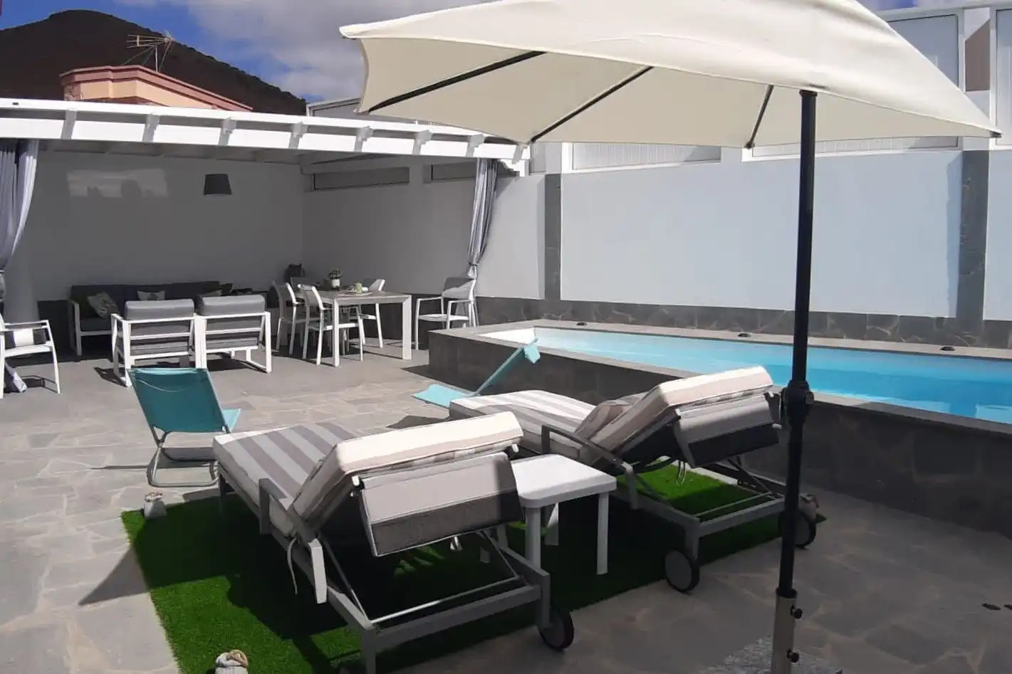 Terrassa de Casa o xalet en venda en Telde amb Aire condicionat, Calefacció i Jardí privat