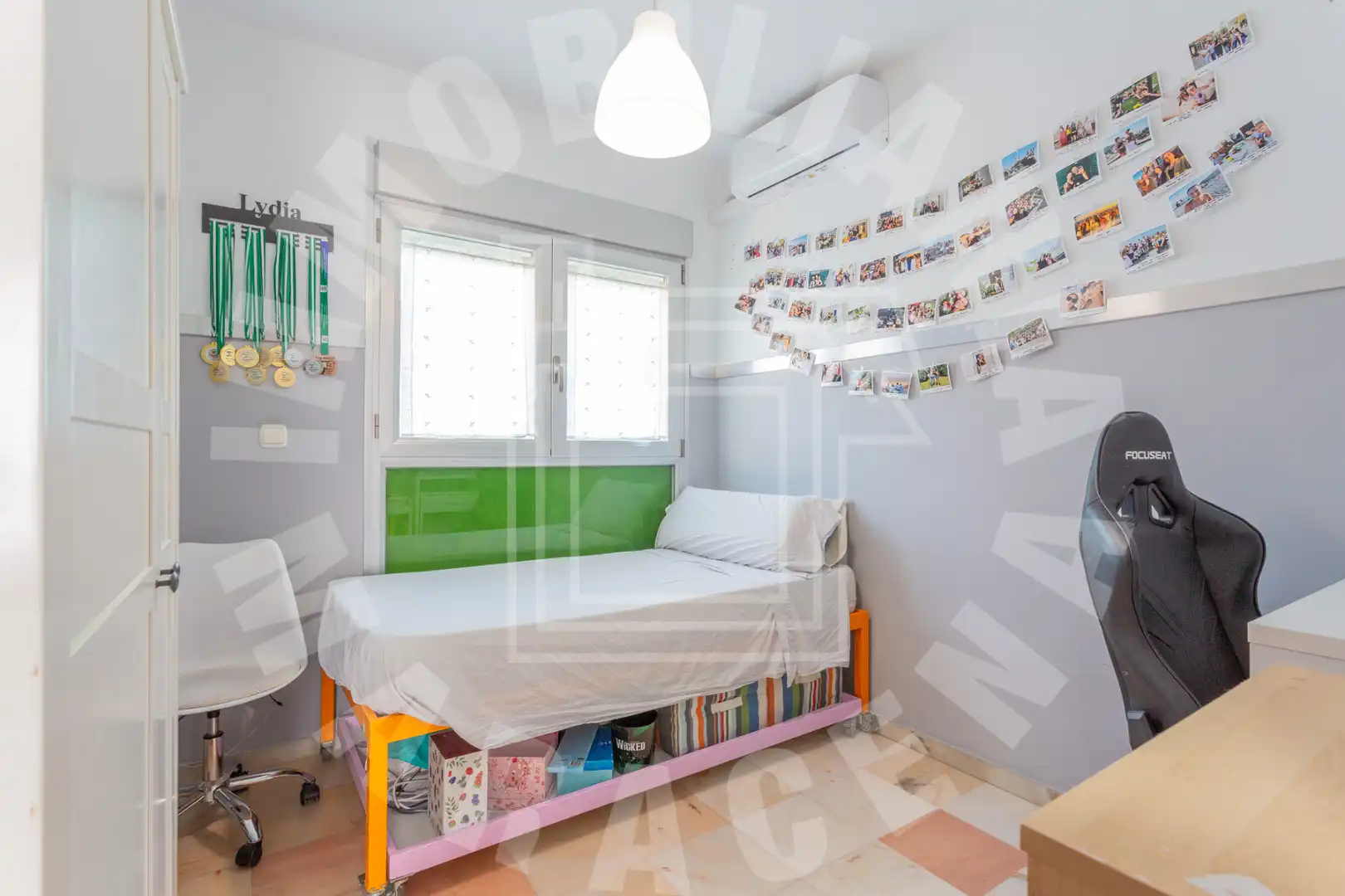 Habitación de Dúplex en venta en Maracena con Aire acondicionado, Terraza y Horno