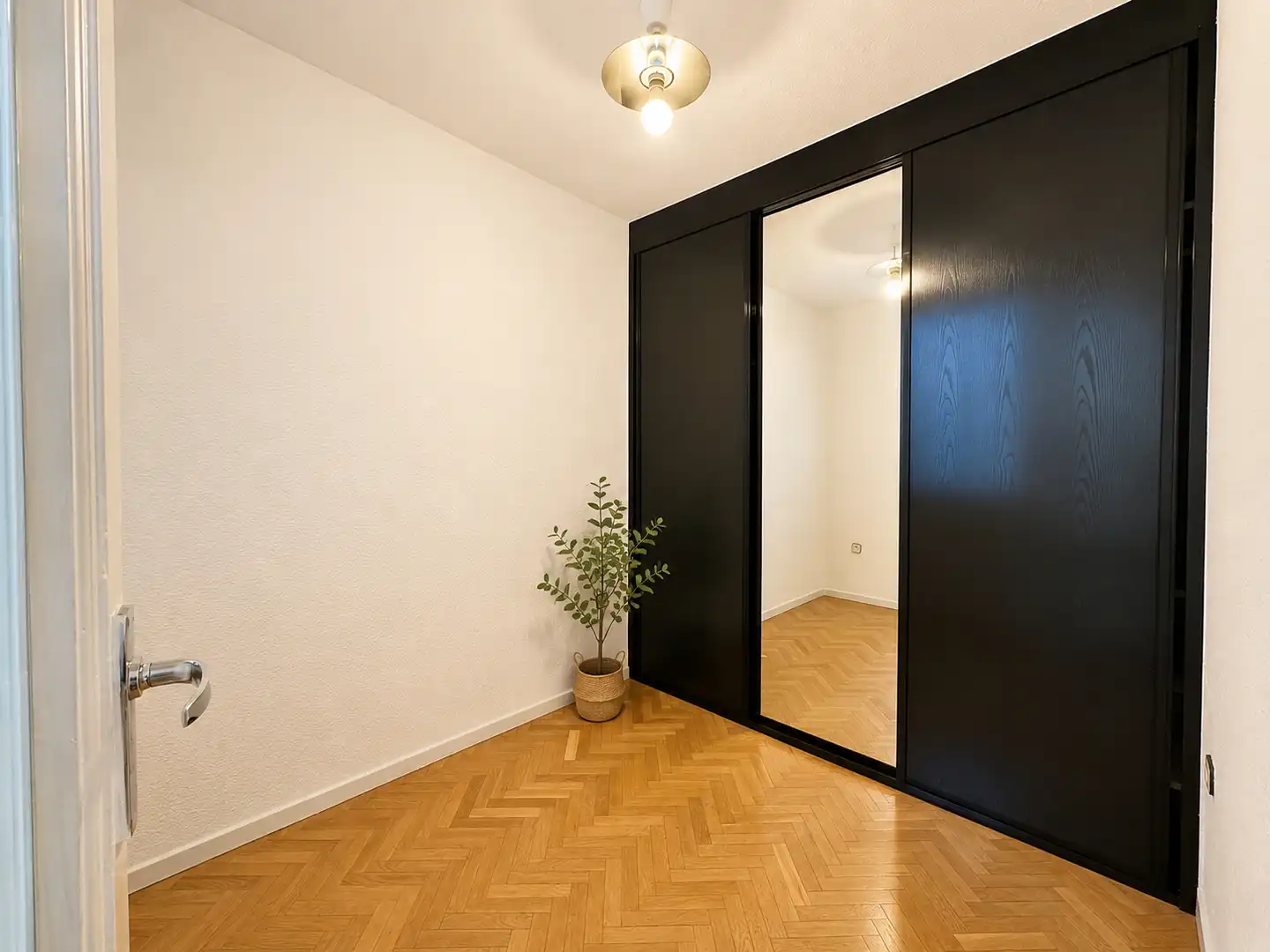 Habitación de Piso en venta en Madrid con Aire acondicionado y Balcón