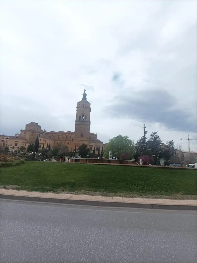 Business premises to rent in Guadix