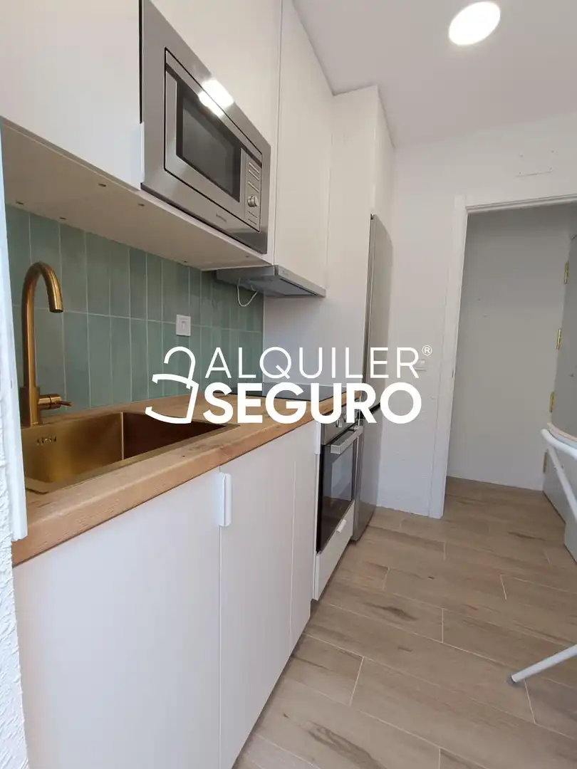 Kitchen of Flat for rent in Leganés  with Heating and Terrace