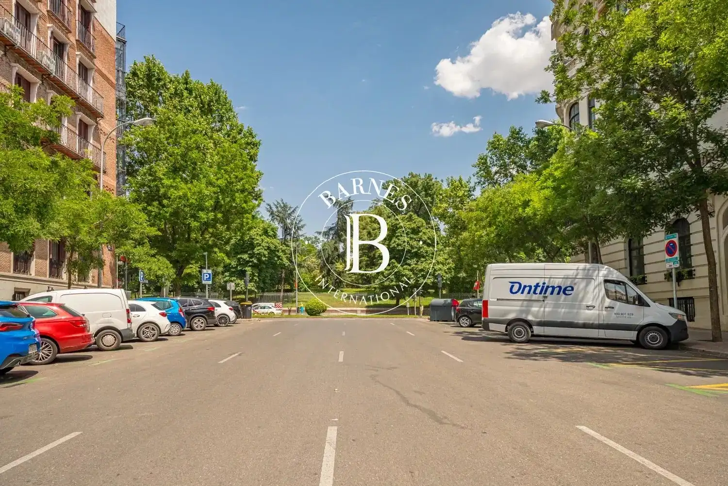 Parking of Flat for rent in Madrid  with Air Conditioner, Heating and Swimming Pool