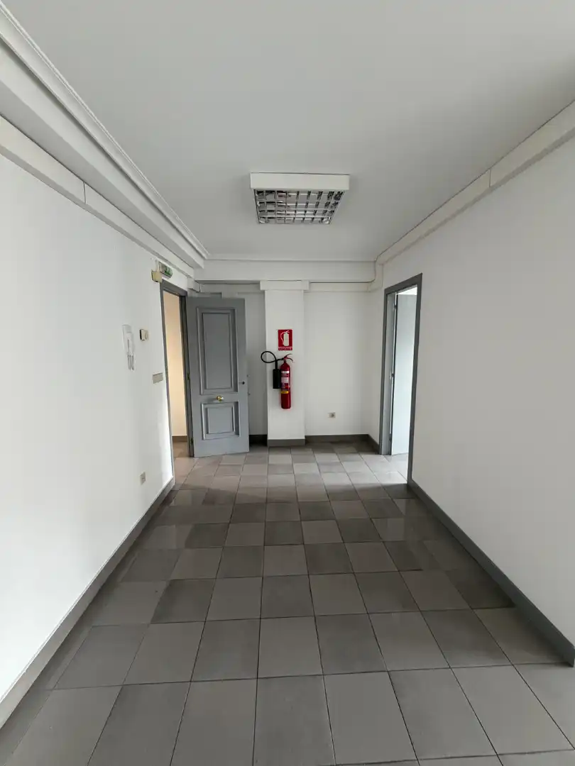 Oficina amb terrassa de lloguer a Centro, imagen 11