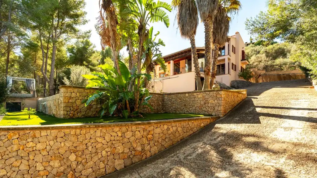 Vista exterior de Casa o chalet de alquiler en Esporles con Calefacción