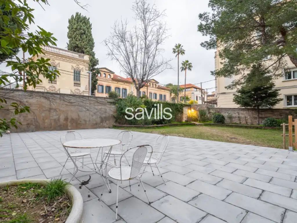 Jardín de Apartamento en venta en Barcelona con Balcón
