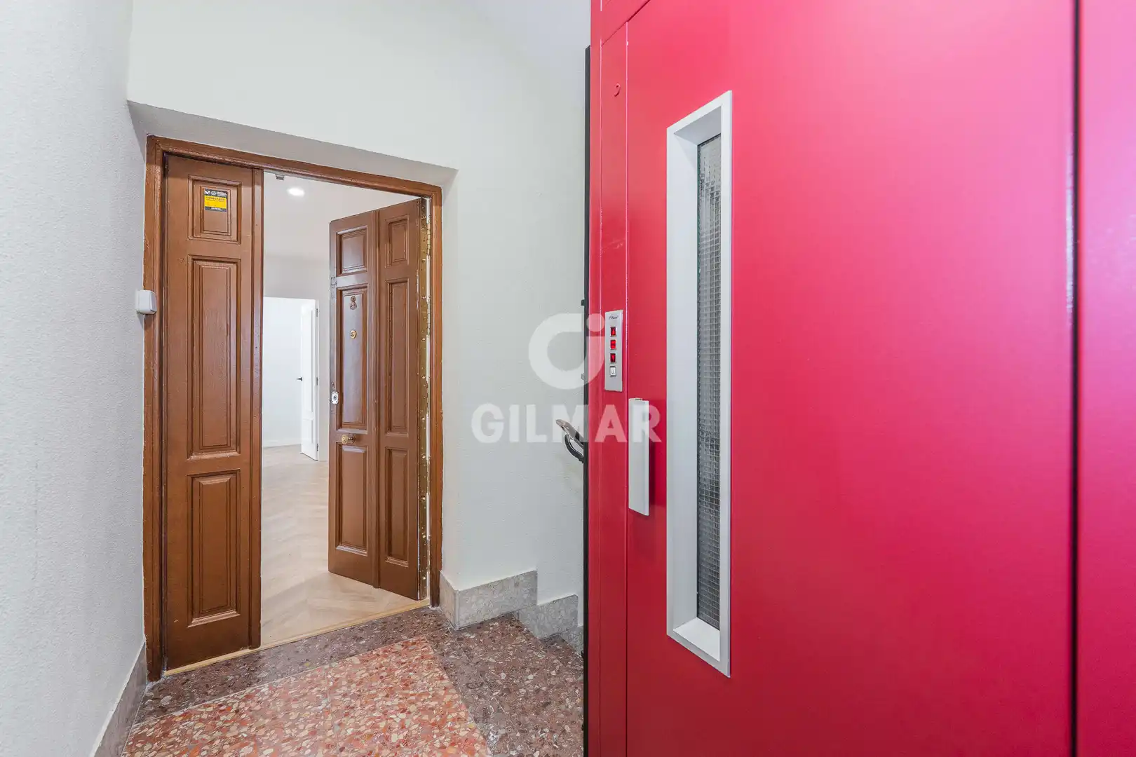 Ático en venta en Madrid con Calefacción y Balcón
