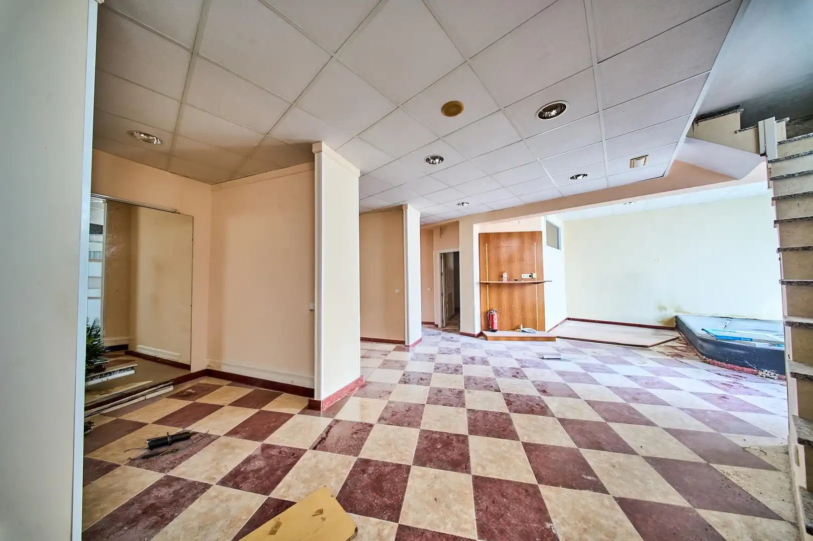 Local en venta en Baza