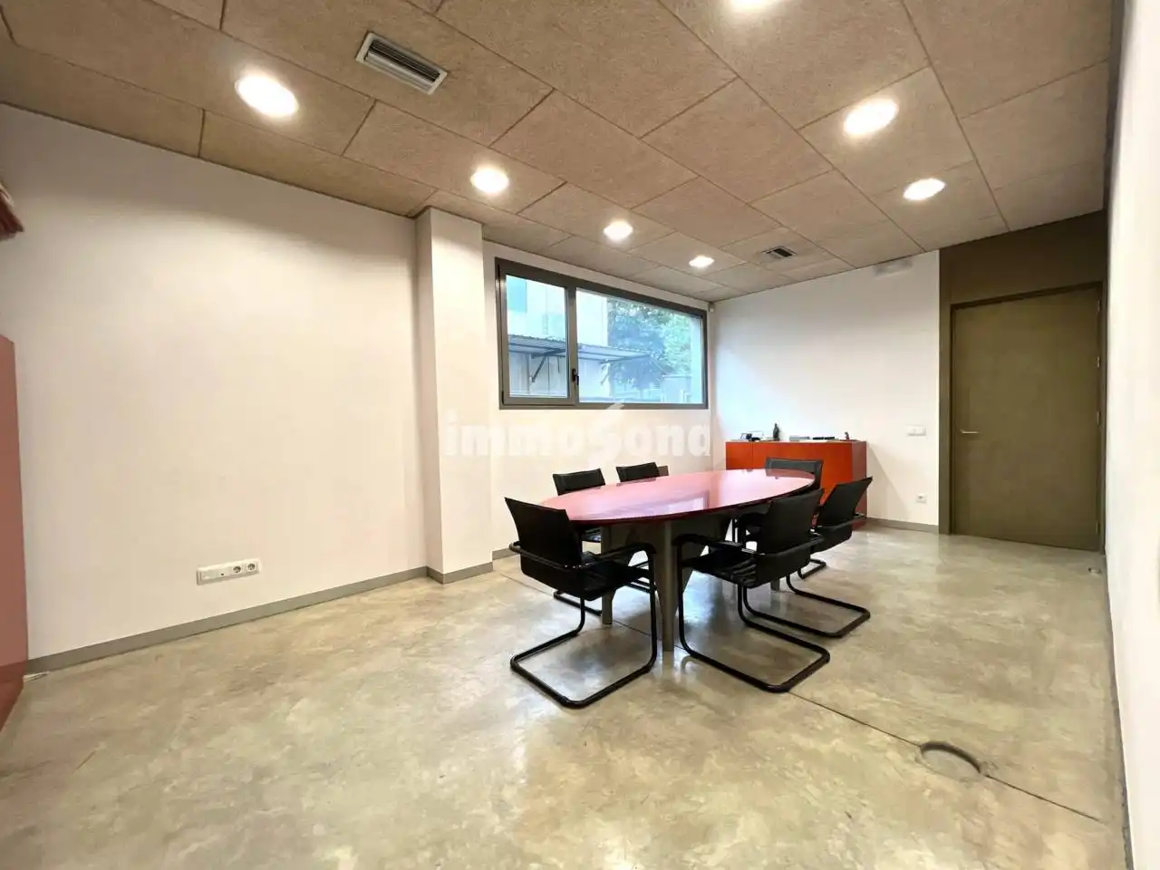 Industrial buildings for sale in Nord 