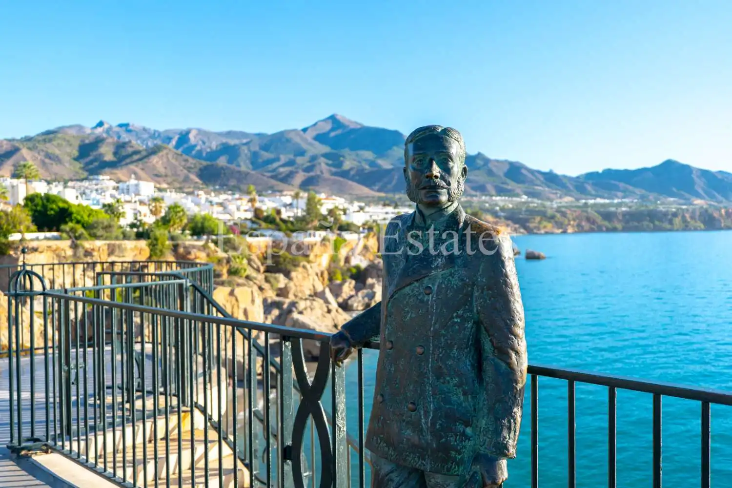 Vista exterior de Casa o chalet en venta en Nerja con Aire acondicionado, Calefacción y Terraza