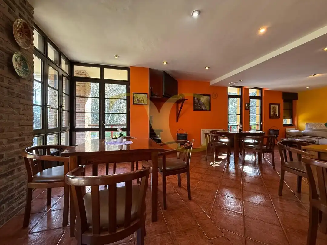 Buildings for sale in Llanes