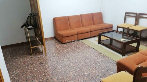 Bar/cafetería en zona muy transitada en Entenza