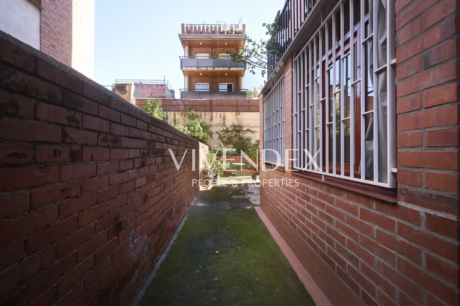 Vista exterior de Pis en venda en Horta - Guinardó