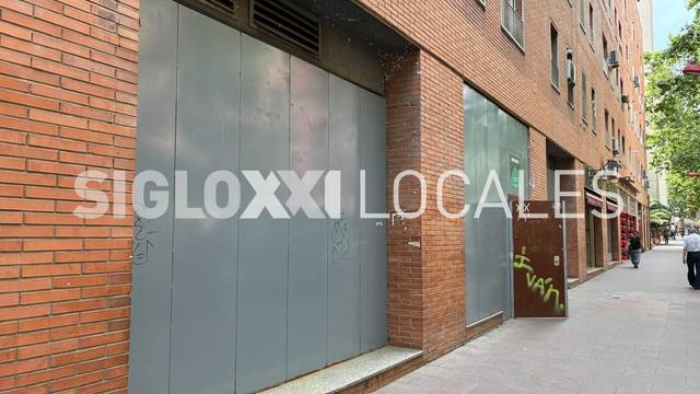 Local comercial en Alquiler en DOCTOR PI I MOLIST en El Turó de la Peira