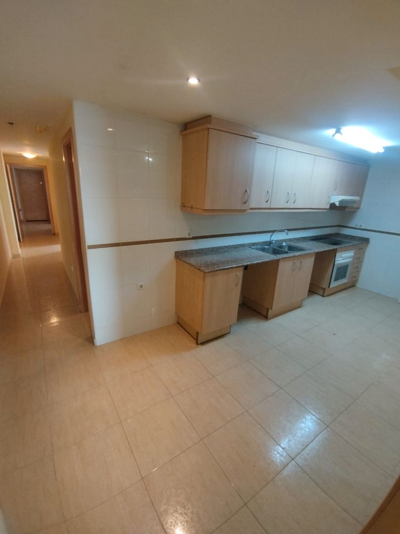 Apartment for sale in Carrer les Marjals, 3