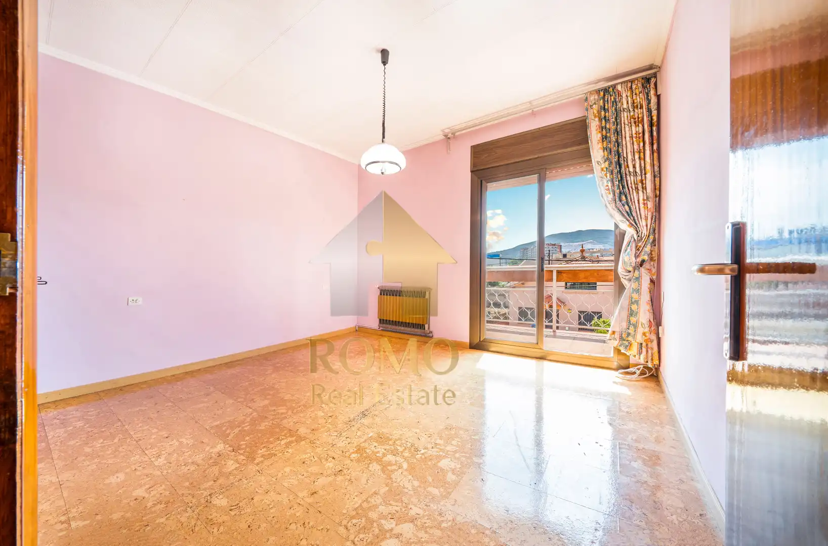 Habitación de Casa o chalet en venta en Santa Perpètua de Mogoda con Aire acondicionado, Calefacción y Jardín privado