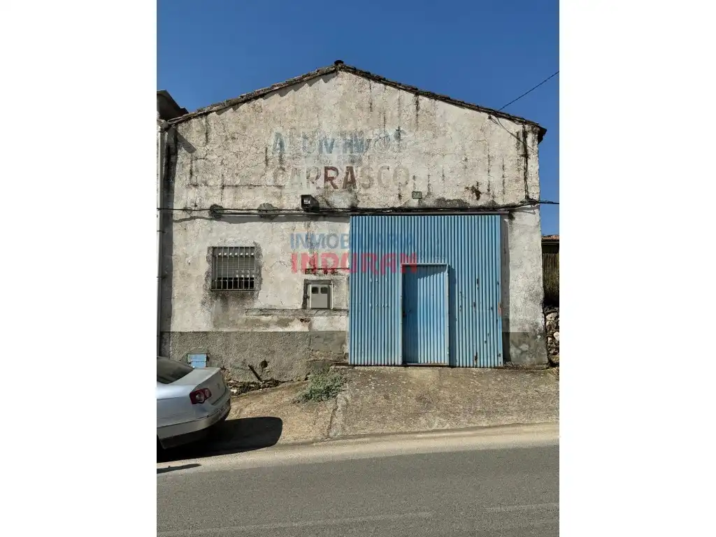 Vista exterior de Nave industrial en venta en Deleitosa
