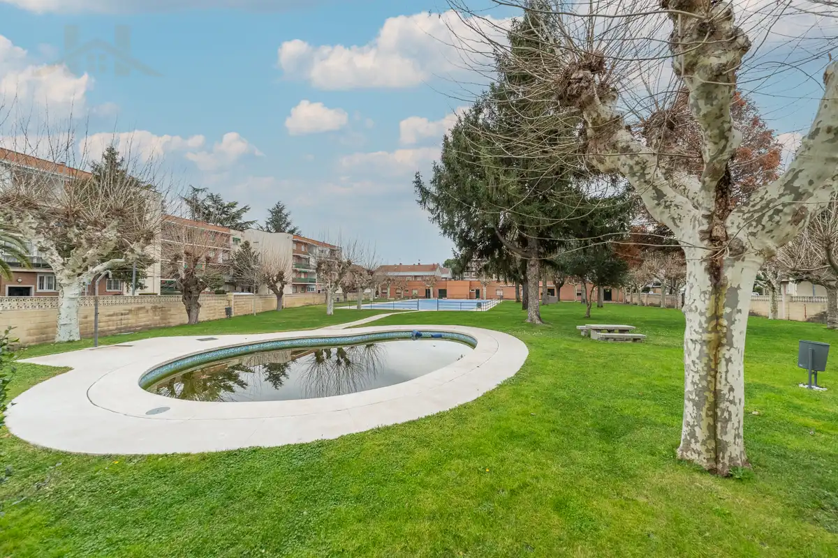 Piscina de Pis en venda en Collado Villalba amb Aire condicionat, Calefacció i Piscina comunitària