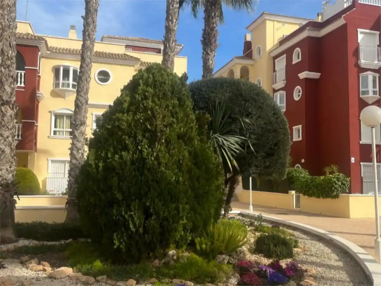 Jardín de Dúplex en venta en Los Alcázares con Aire acondicionado, Jardín privado y Piscina