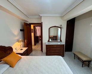 Apartament per a compartir a Calle Berrocal, Suárez