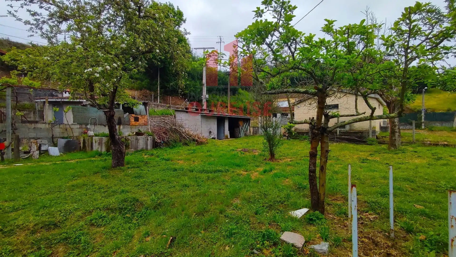 Casa o xalet en venda en Ourense Capital  amb Calefacció i Jardí privat