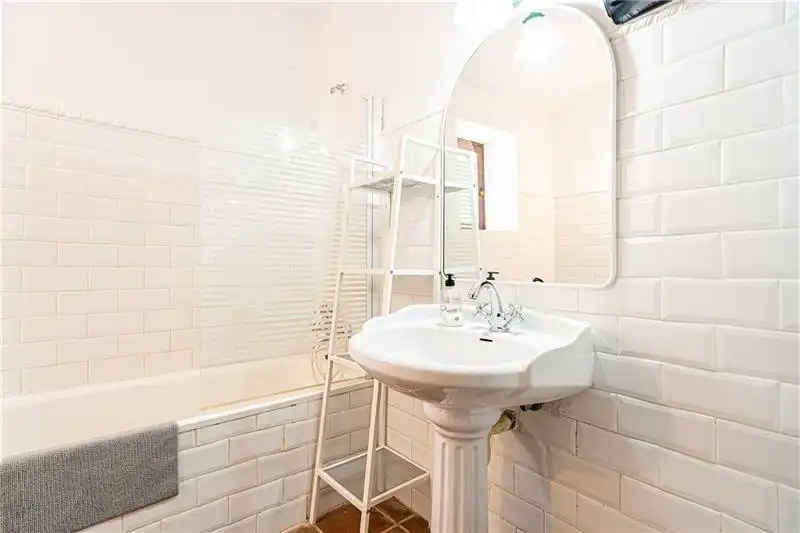 Badezimmer von Country house zum Verkauf in Calvià mit Heizung, Privatgarten und Terrasse
