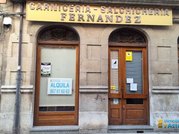 Locale commerciale in affitto a Calle Pío Gullón