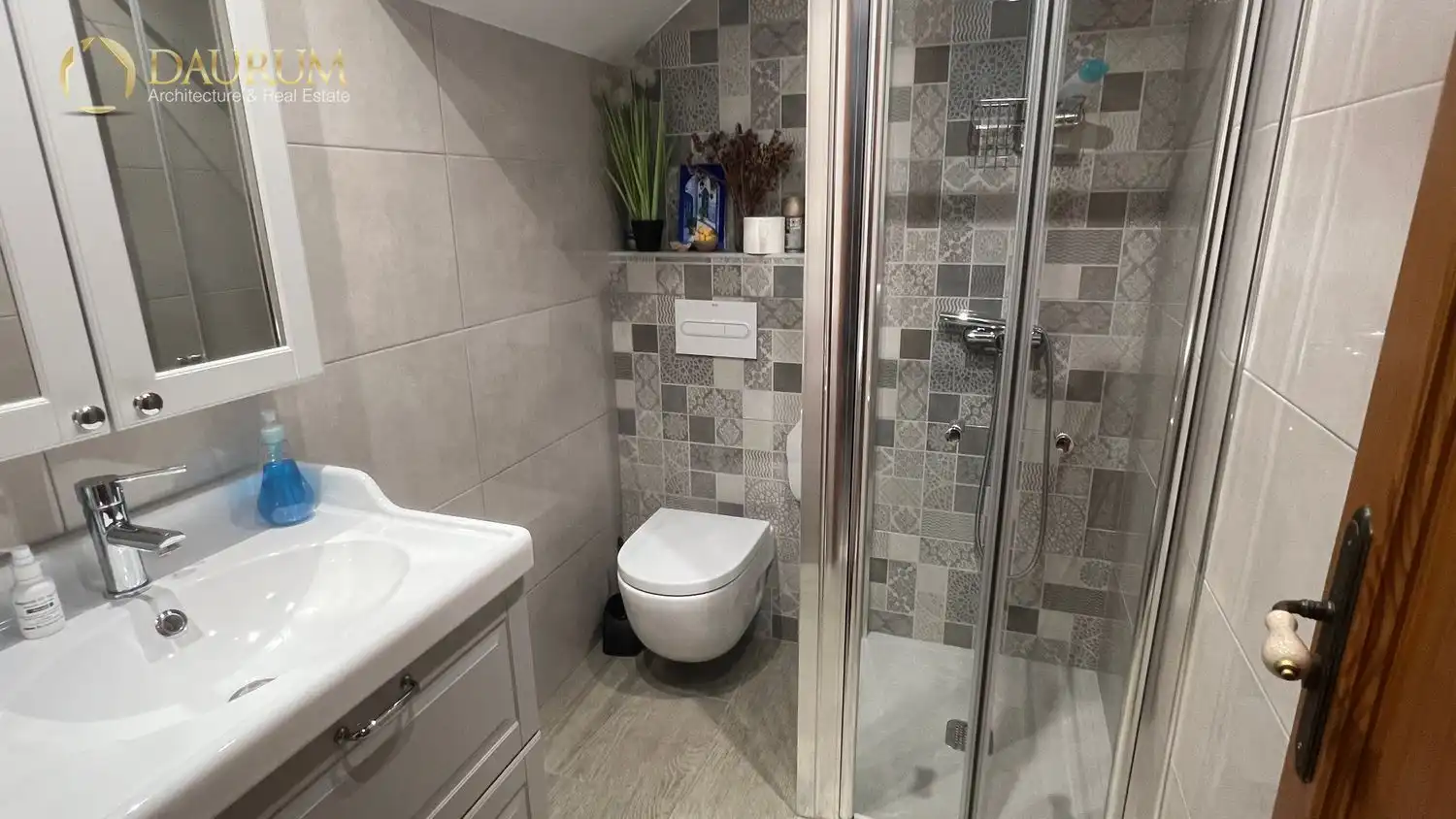 Baño de Casa adosada en venta en Montequinto con Aire acondicionado, Calefacción y Terraza
