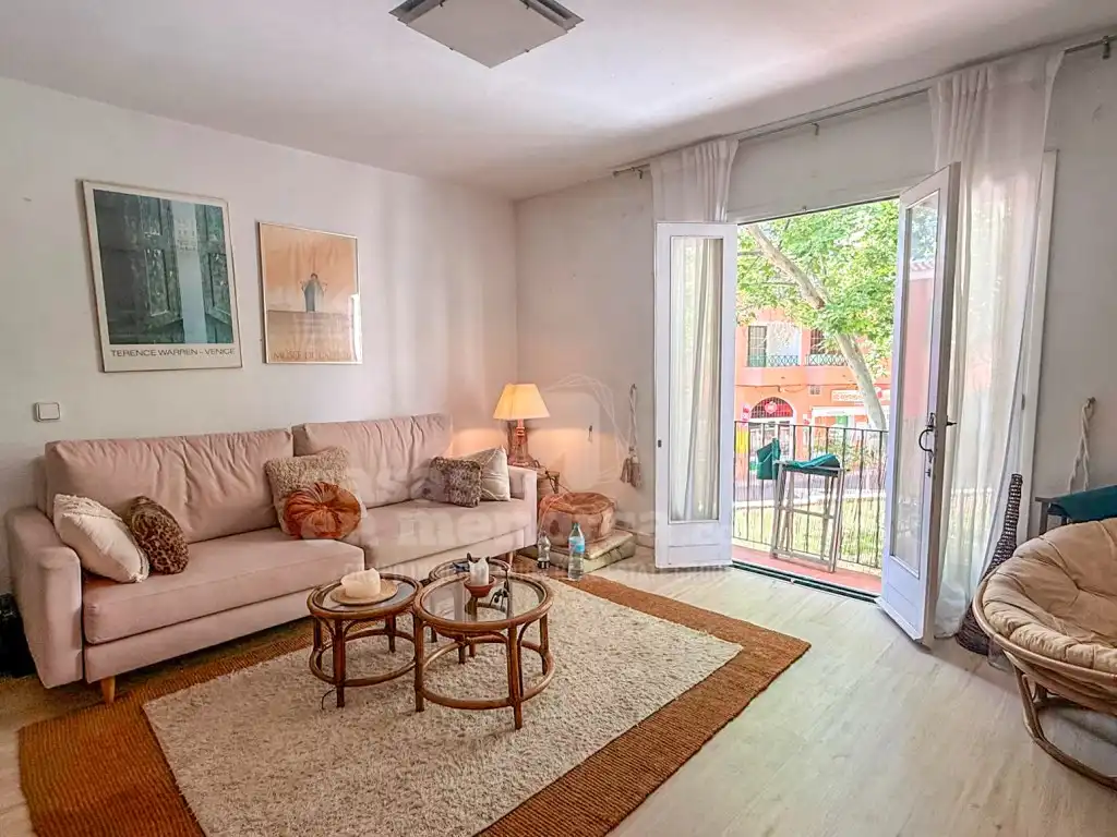 Sala d'estar de Apartament en venda en Es Castell amb Balcó