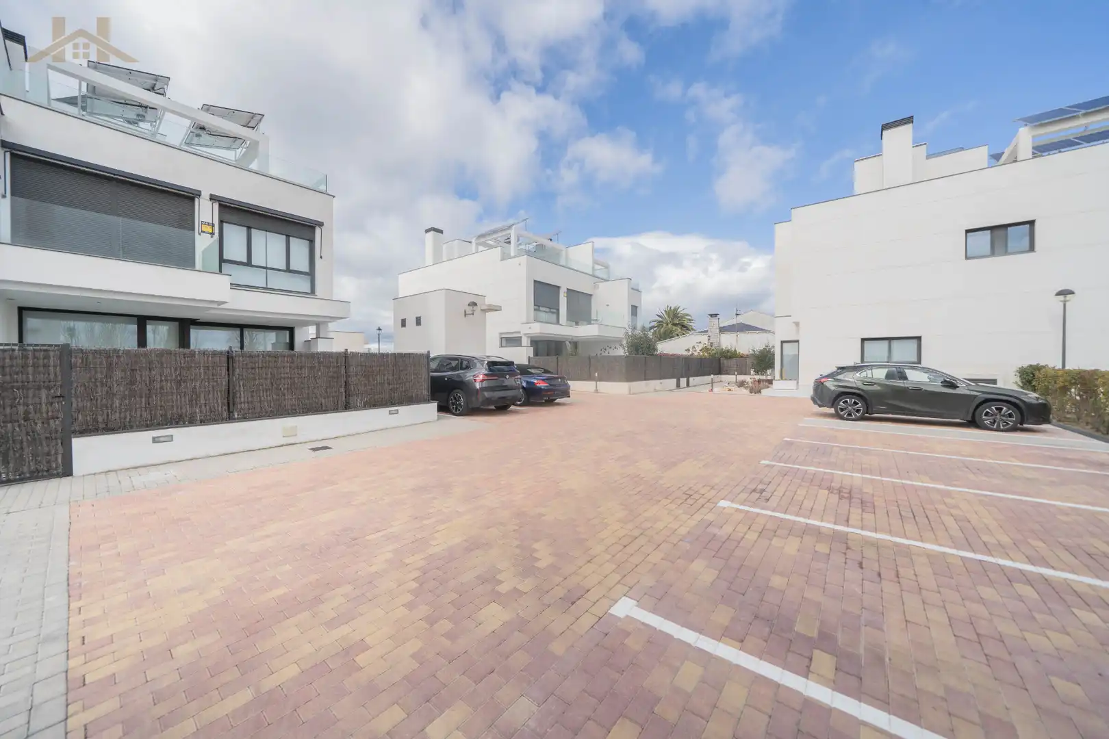 Parking de Casa o chalet en venta en Brunete con Balcón y Piscina comunitaria