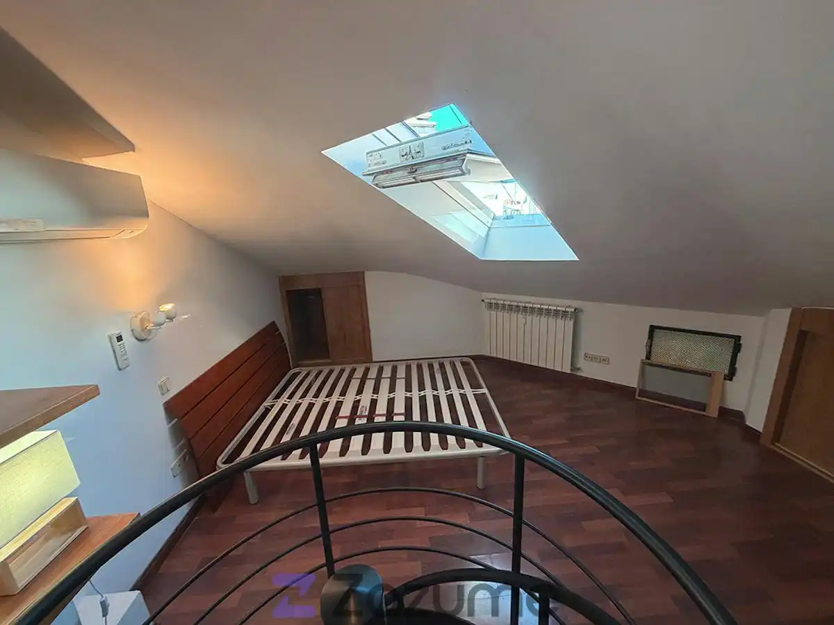 Schlafzimmer von Maisonette zur Miete in Madrid mit Klimaanlage, Heizung und Parkett