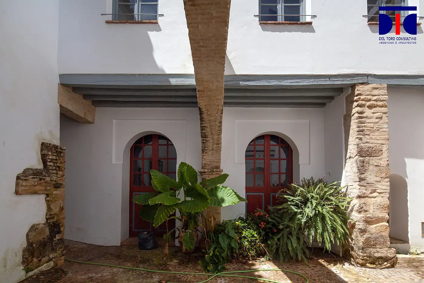 Vista exterior de Finca rústica en venta en Carmona con Aire acondicionado, Calefacción y Jardín privado