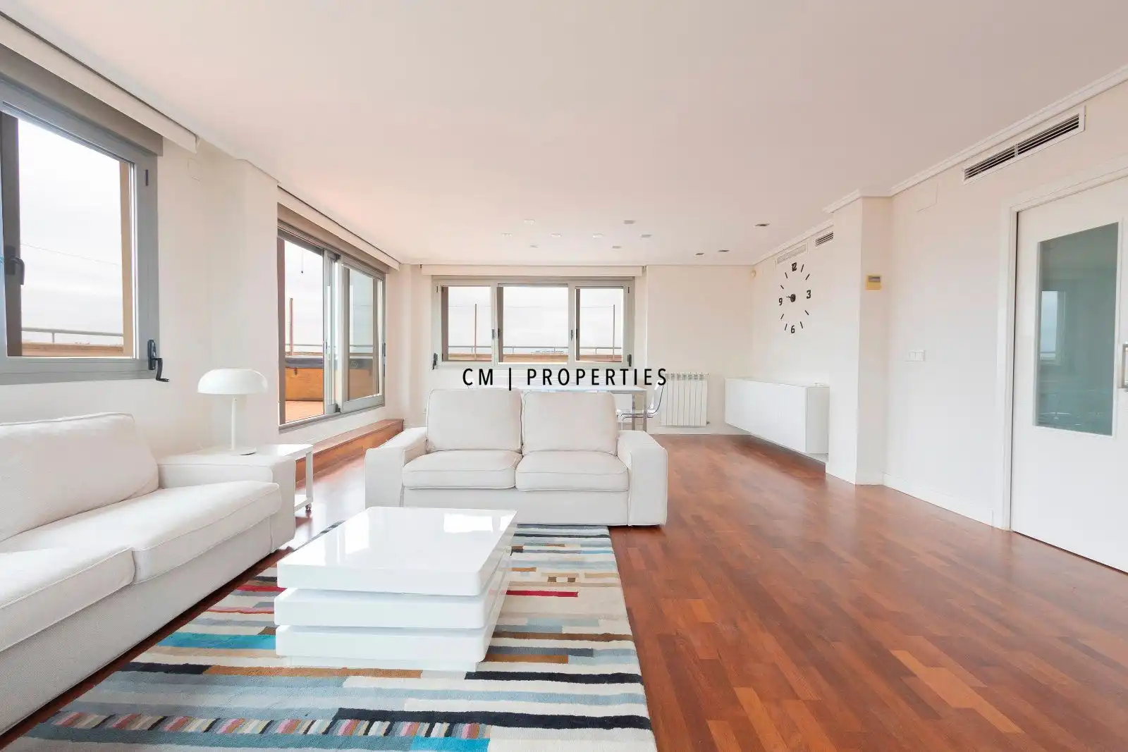 Living room of Duplexes for sale in Valencia  with Air Conditioner, Heating and Parquet flooring