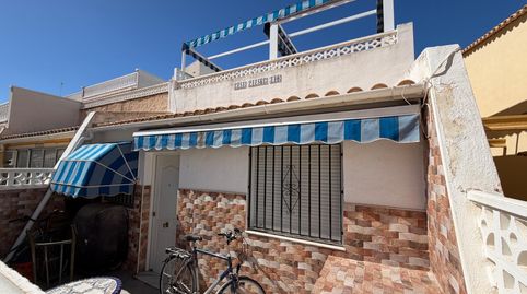 Foto 3 de Casa adosada en venta en Calle Golondrinas-chismosa la, La Florida, Orihuela