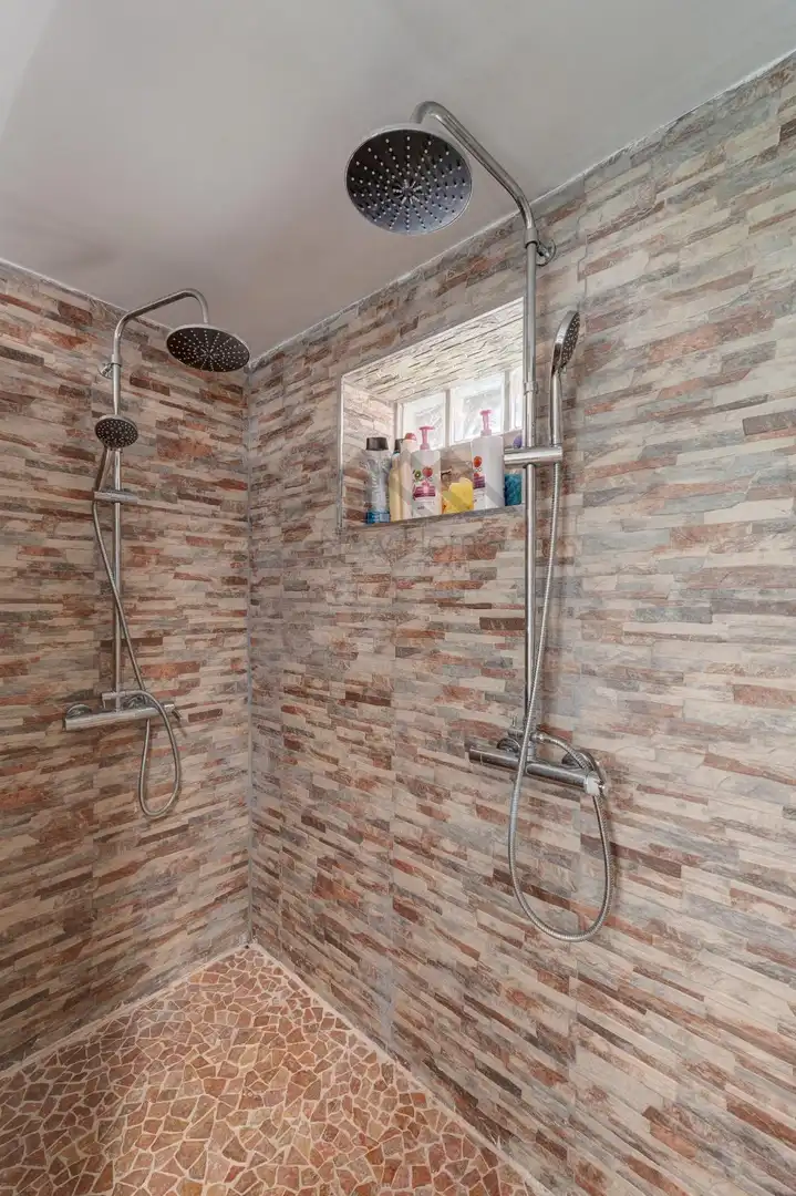 Bathroom of Houses for sale in La Pobla de Vallbona  with Air Conditioner, Heating and Private garden