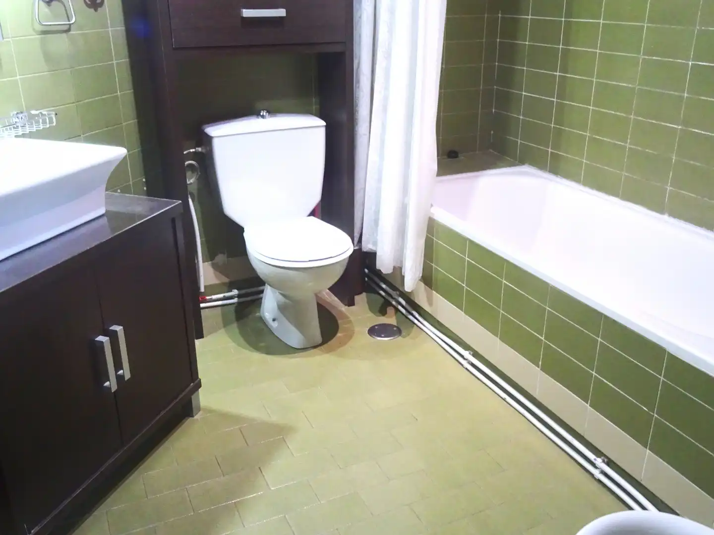 Bathroom of Flat for rent in Tres Cantos  with Heating, Parquet flooring and Terrace