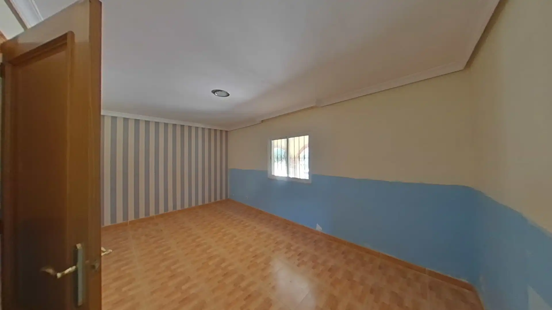 Habitación de Casa o chalet en venta en Badajoz con Jardín privado, Terraza y Trastero