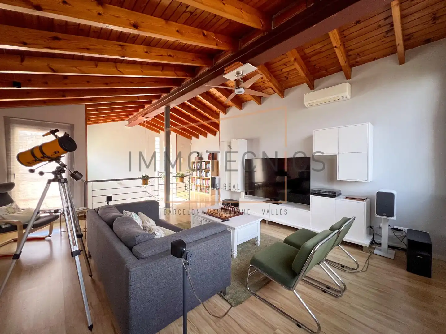 Sala de estar de Casa o chalet en venta en Lliçà d'Amunt con Aire acondicionado, Jardín privado y Terraza