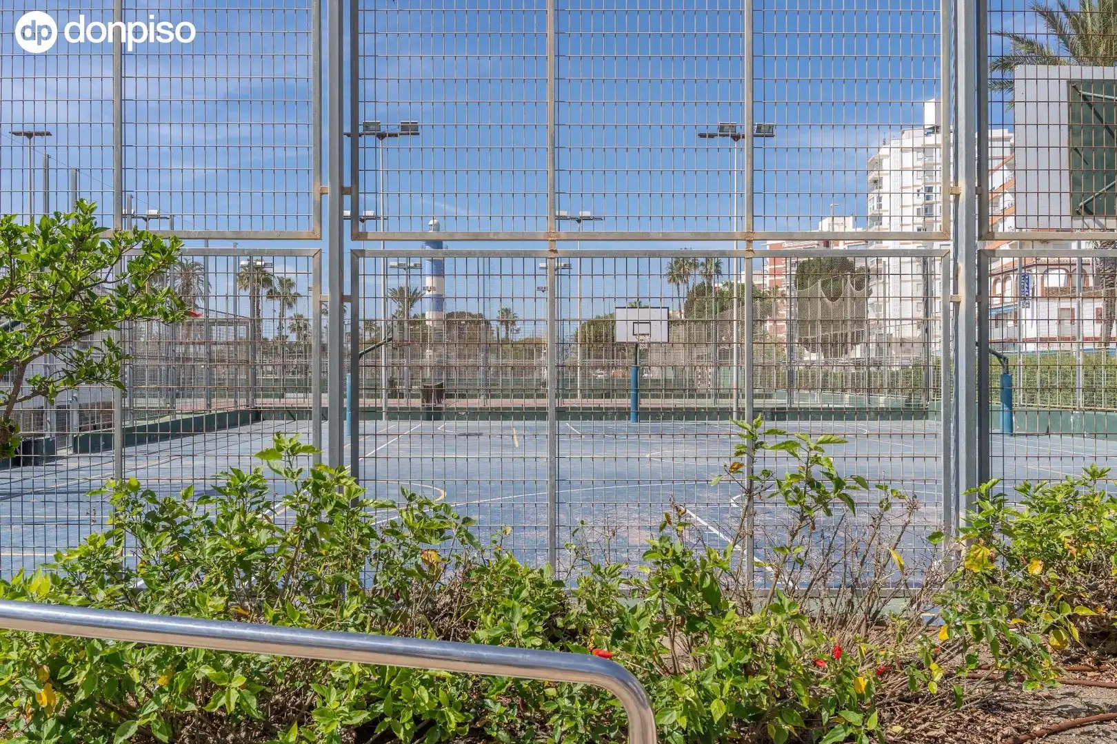 Vista exterior de Pis en venda en Vélez-Málaga