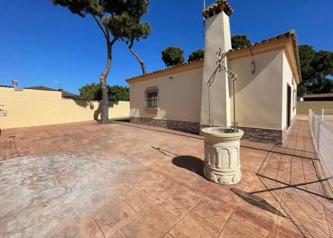 Terrassa de Casa o xalet en venda en Chiclana de la Frontera amb Aire condicionat, Calefacció i Jardí privat